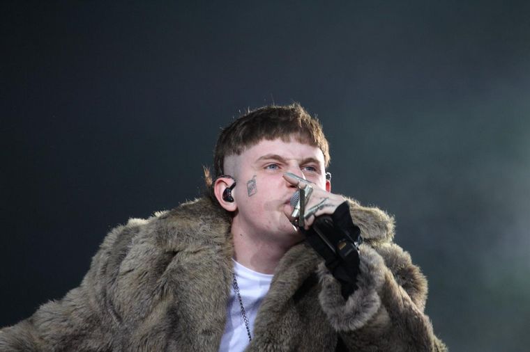 Dillom desató la locura de sus fanáticos en el Cosquín 2024.