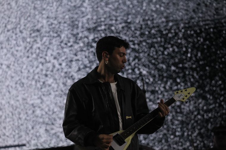 La primera jornada de Cosquín Rock vibró en una amplia variedad de estilos.