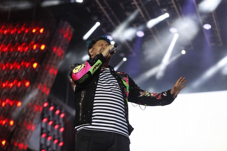 La primera jornada de Cosquín Rock vibró en una amplia variedad de estilos.