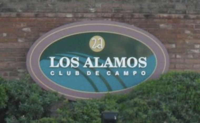 Delincuentes dispararon al menos siete veces contra el barrio.