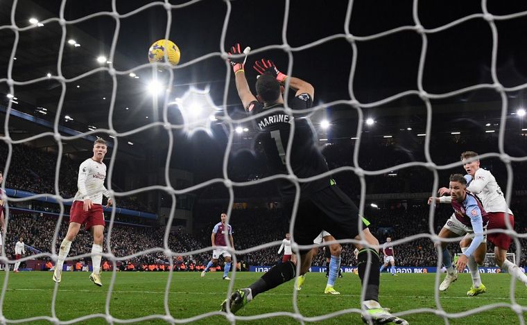 Emiliano Martínez, arquero del Aston Villa