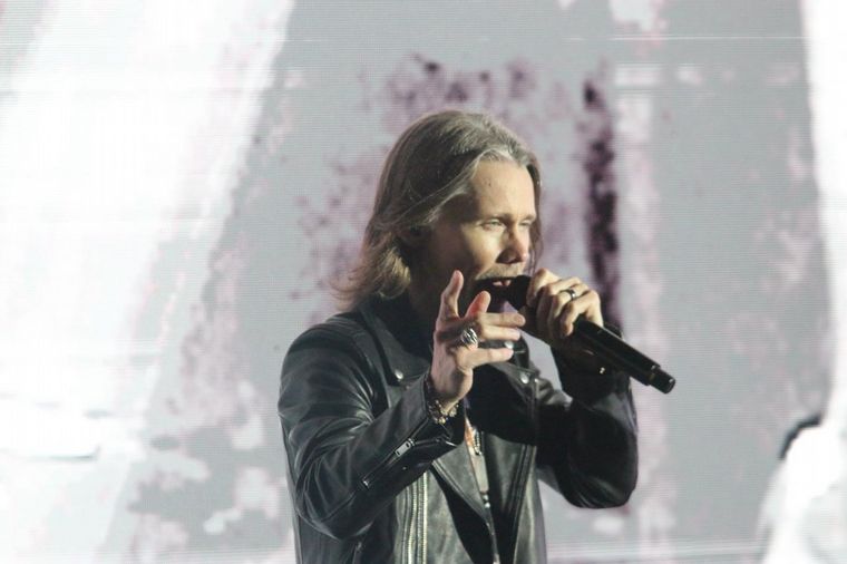 Todo el color de la segunda jornada del Cosquín Rock.