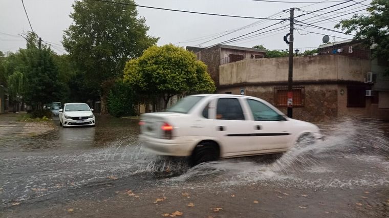 FOTO: Diluvio en Rosario.