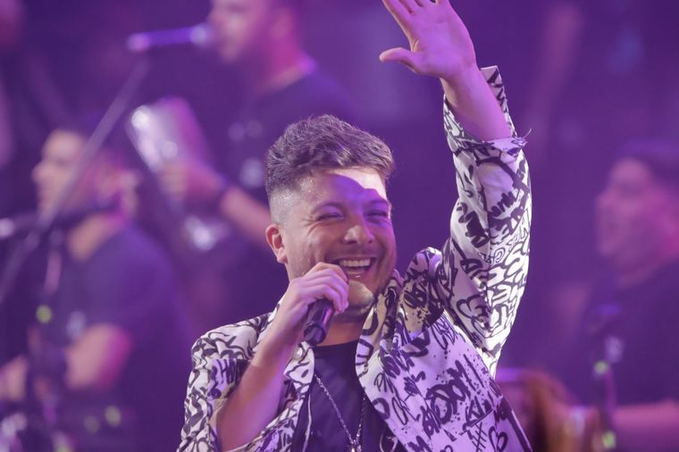 Villa María vivió una noche a puro ritmo y cuarteto en el Festival de Peñas.