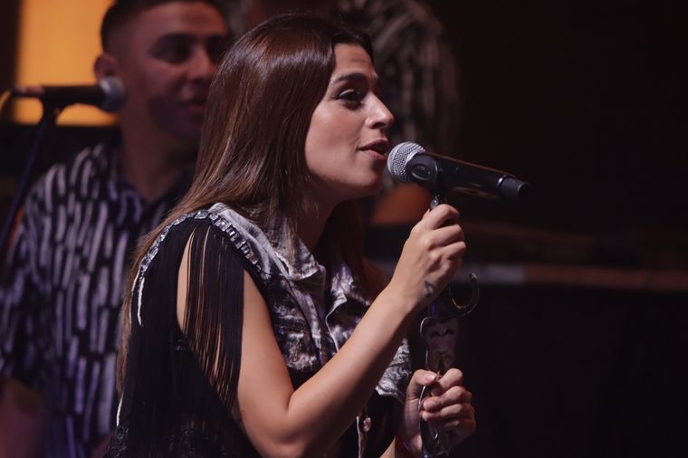 Villa María vivió una noche a puro ritmo y cuarteto en el Festival de Peñas.