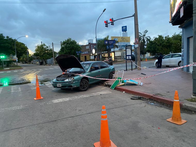 Un impactante choque tras una persecución se produjo en Alta Córdoba.