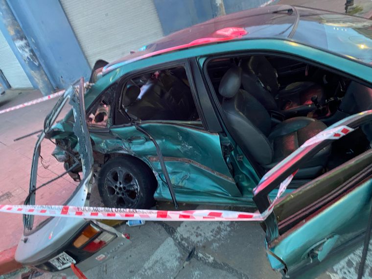 Un impactante choque tras una persecución se produjo en Alta Córdoba.