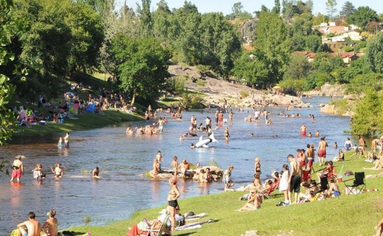 Turismo interno: balance positivo para el "finde" largo y la temporada.