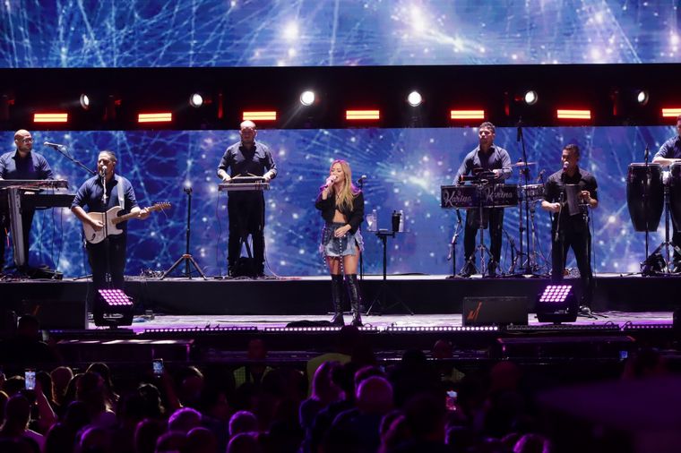 Grandes figuras del folclore y la cumbia en el cierre de Villa María.