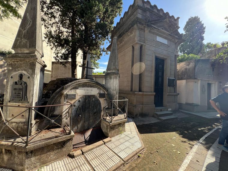 Cementerio San Jerónimo, un patrimonio para recorrer lleno de historias