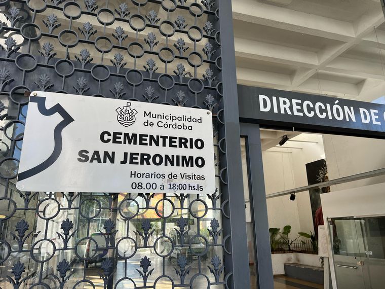 FOTO: Cementerio San Jerónimo, un patrimonio para recorrer lleno de historias