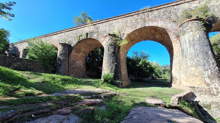 Arcos de Saldán, un lugar para disfrutar en familia rodeado de naturaleza
