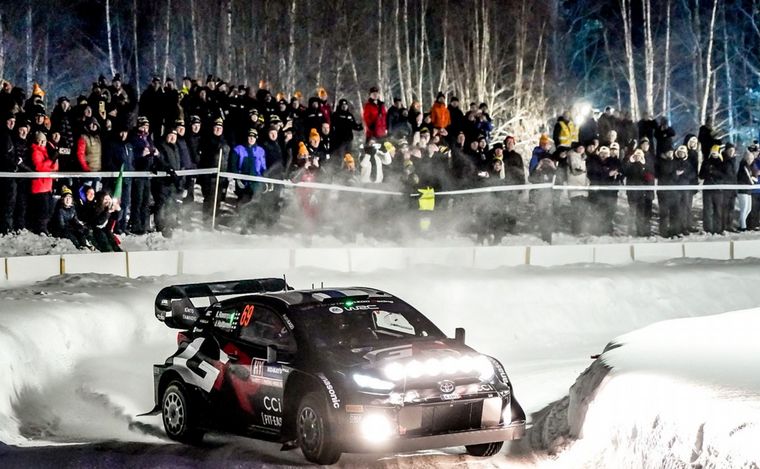 Kalle Rovanperä aprovechó la buena posición de largada, fue agresivo y ganó el TC1