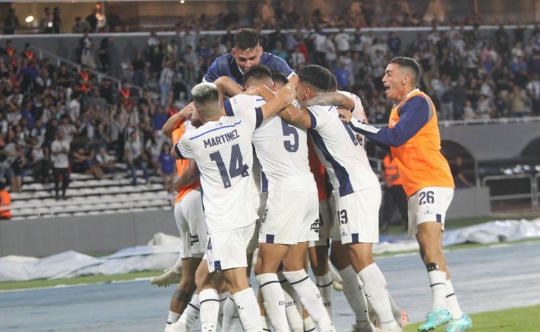 Talleres vs Argentinos Jrs., en un duelo por Copa de la Liga en Córdoba