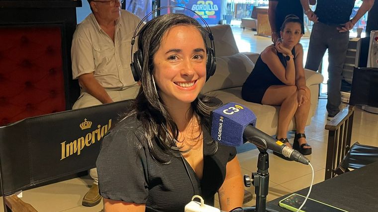 Nadia, la médium que comunica con el mundo espiritual en su show