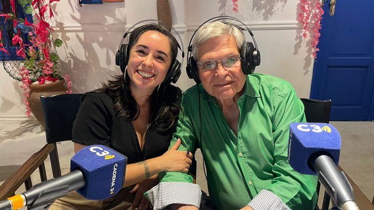 Nadia, la médium que comunica con el mundo espiritual en su show