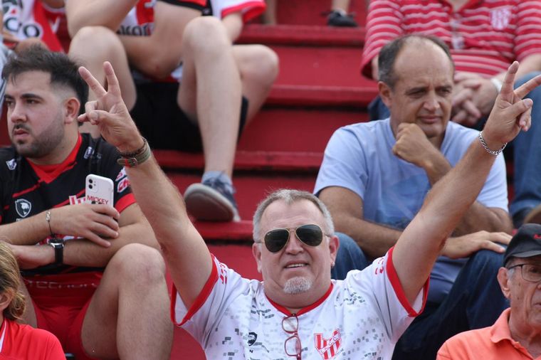 Los hinchas de Instituto coparon las tribunas del Monumental de Alta Córdoba.