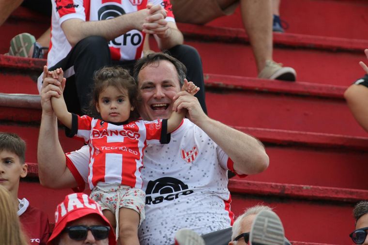 Los hinchas de Instituto coparon las tribunas del Monumental de Alta Córdoba.