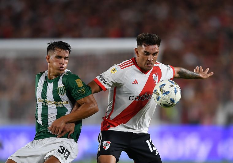 Banfield rescató un empate del Monumental.