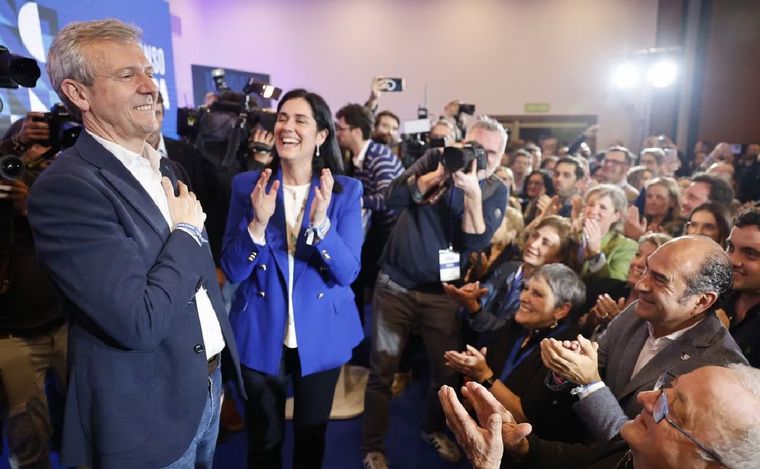 FOTO: El ganador de las elecciones gallegas, Alfonso Rueda. (Foto: El País)