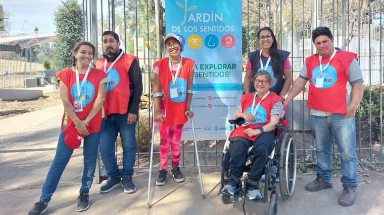 Agustina Moreno, es guía en el Jardín de los Sentidos