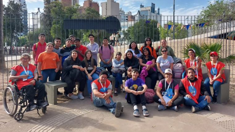 Agustina Moreno, es guía en el Jardín de los Sentidos