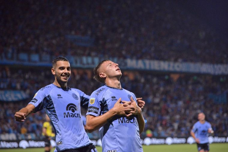 FOTO: Copa de la Liga: Belgrano obtuvo una necesaria victoria ante Sarmiento