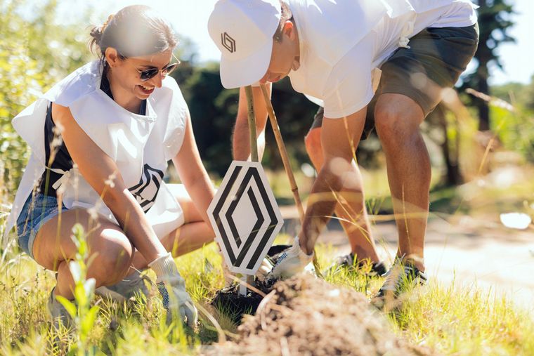 Renault refuerza su compromiso de avanzar hacia la carbono neutralidad