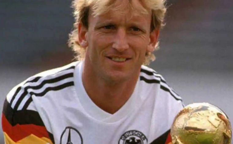 FOTO: Murió Andreas Brehme, el lateral que hizo el gol de penal en la final de 1990.