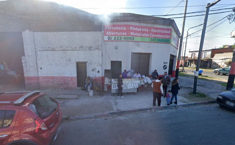 Balearon El Rey del Choripán, de Ayacucho y Uriburu.