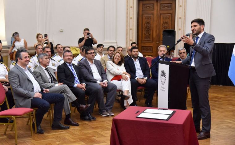 Conforman Mesa de Seguridad interprovincia de la Región Centro en Rosario.