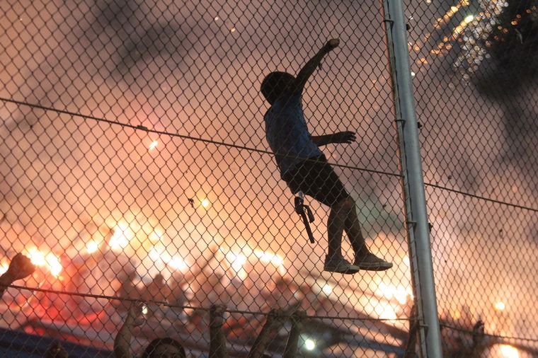 Seis heridos y cuatro detenidos en el clásico entre Belgrano y Talleres.