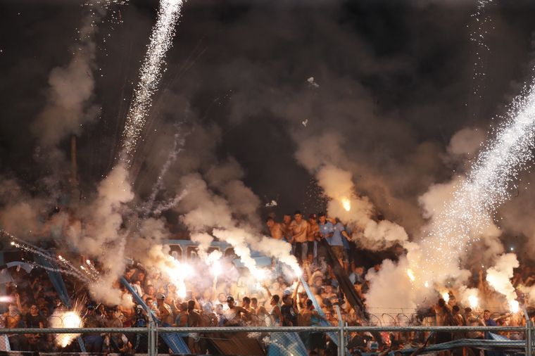 Seis heridos y cuatro detenidos en el clásico entre Belgrano y Talleres.