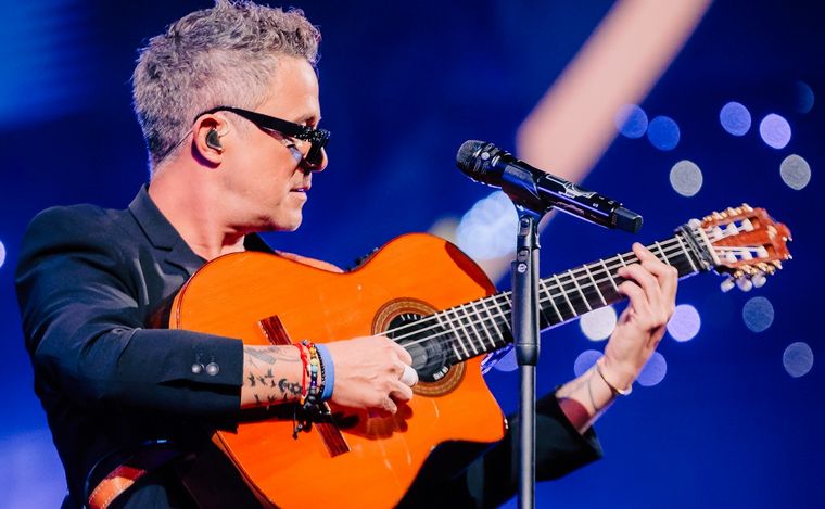 Viña del Mar debutó con los shows centrales de Alejandro Sanz y Manuel Turizo.