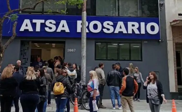 Trabajadores de la salud privada paran otras 48 horas por conflicto salarial.