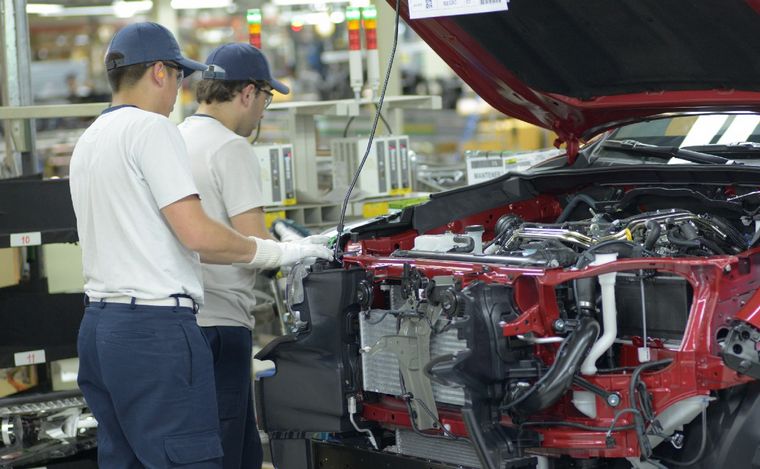 Cambios en la legislación laboral, otra vez en el debate.