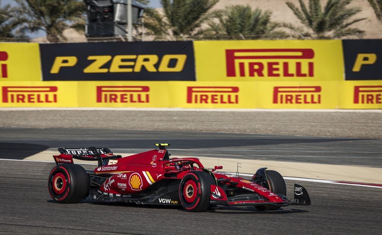 FOTO: Sainz Jr. puso a Ferrari en la conversación, en el cierre de la FP3