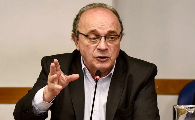 Moreau, crítico de Javier Milei y sus decisiones. 