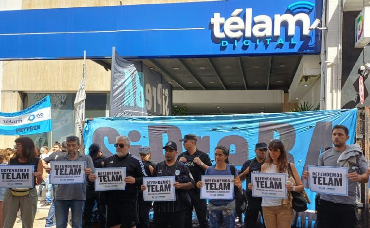 FOTO: Protesta contra el cierre de Télam. (Foto: Orlando Morales/Cadena 3)