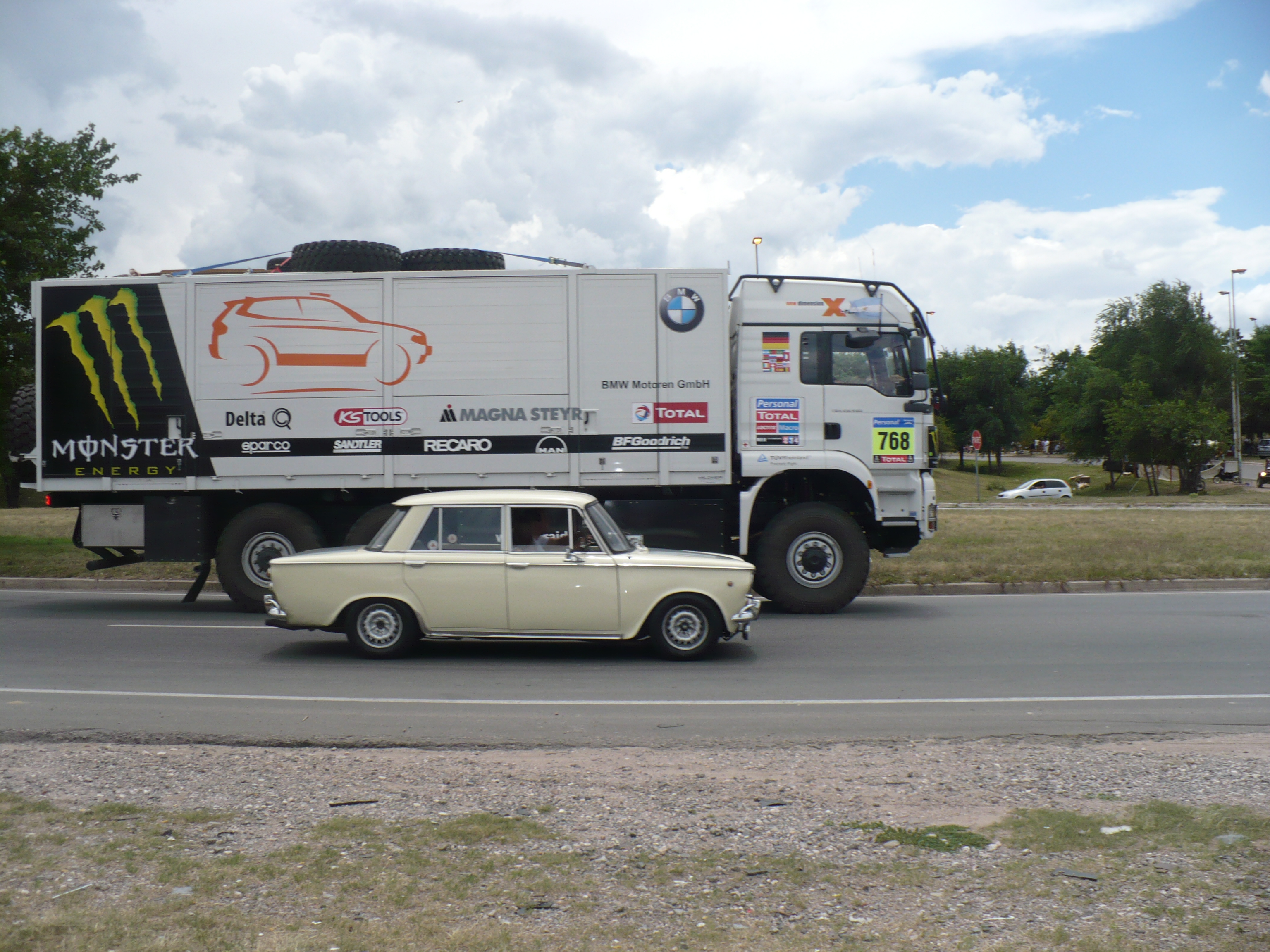 ''Grande y nuevo, chico y viejo'', de Alexis Bulich, se llevó el tercer premio.