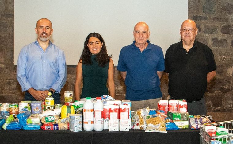 FOTO: El Banco de Alimentos de Mendoza recibió las donaciones de la Fiesta de la Cosecha.