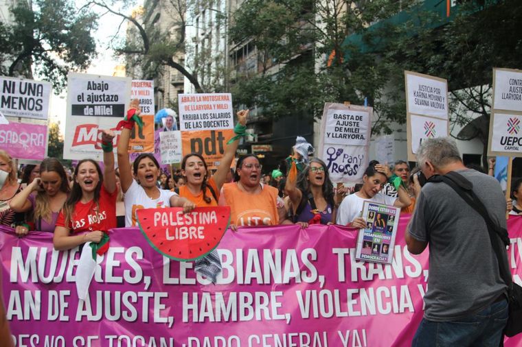 Marcharon en el país por el Día Internacional de la Mujer