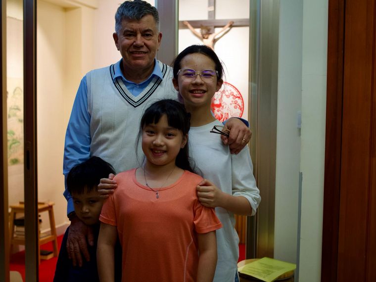 FOTO: De Malagueño al mundo: el padre Lalo, un pastor que cumple su misión en Macao