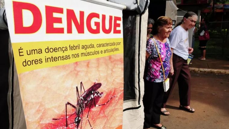 FOTO: Brasil vive una de las peores epidemias de dengue de su historia