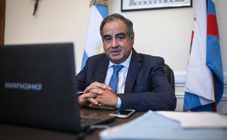 Julio Martínez, exministro de Defensa.