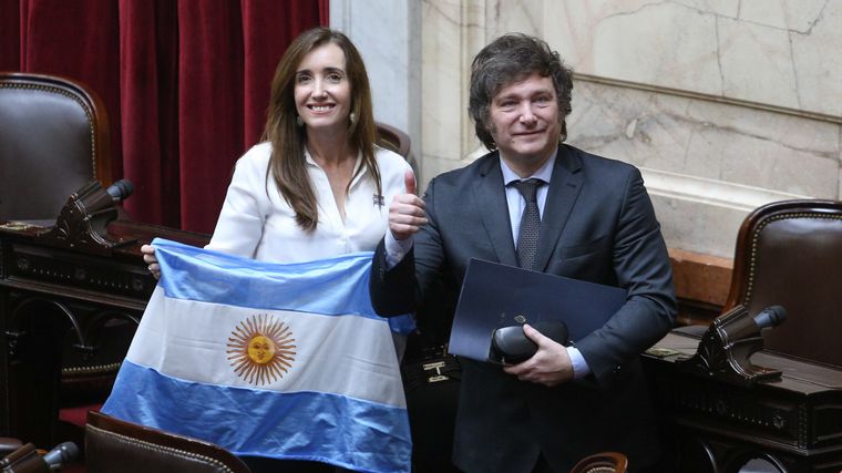 El presidente, Javier Milei, junto a su vice, Victoria Villarruel (archivo). 