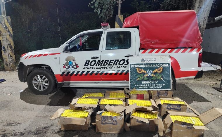 FOTO: Secuestraron una camioneta de Bomberos que llevaba droga en Salta. (Argentina.gob.ar)