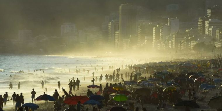 Río de Janeiro vive una ola de calor récord. 