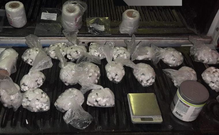 Los elementos secuestrados por la Policía de Acción Táctica.