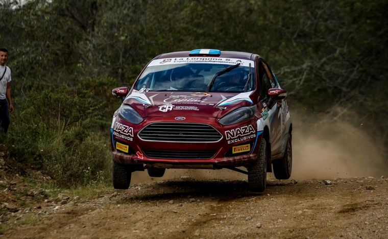 Juan Cruz García y Eugenio Arrieta con su Fiesta de la N3